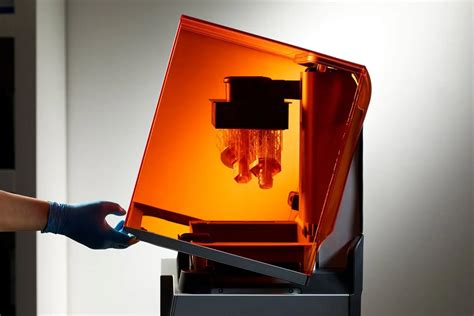 Guide to Stereolithography (SLA) 3D Printing .